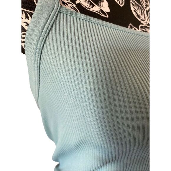 Colsie Ribbed Cropped Cami Tank Top Crop Workout Sleepwear - Picture 5 of 9